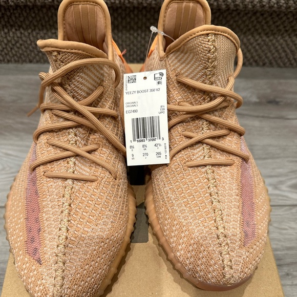Yeezy Boost 350 Clay color - Picture 2 of 5